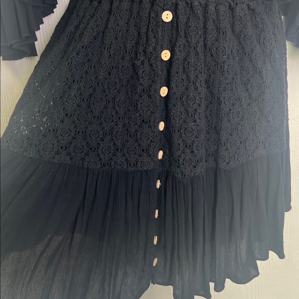 Free People - Black Lace Button Smocked Open Back Short Romper Size Medium - Picture 5 of 11